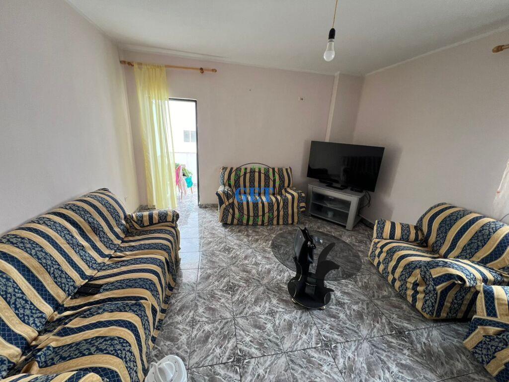 Shitet, Apartament 2+1, UKD, Durres.