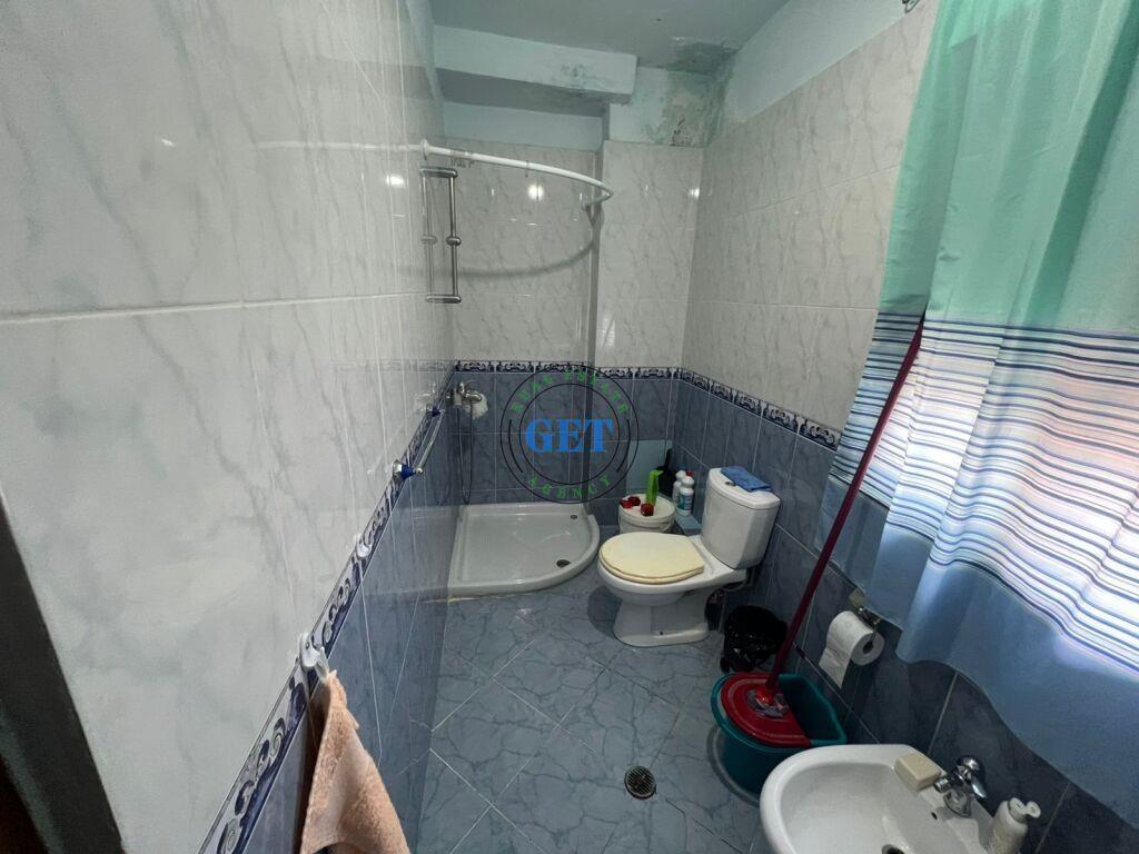 Shitet, Apartament 2+1, UKD, Durres.