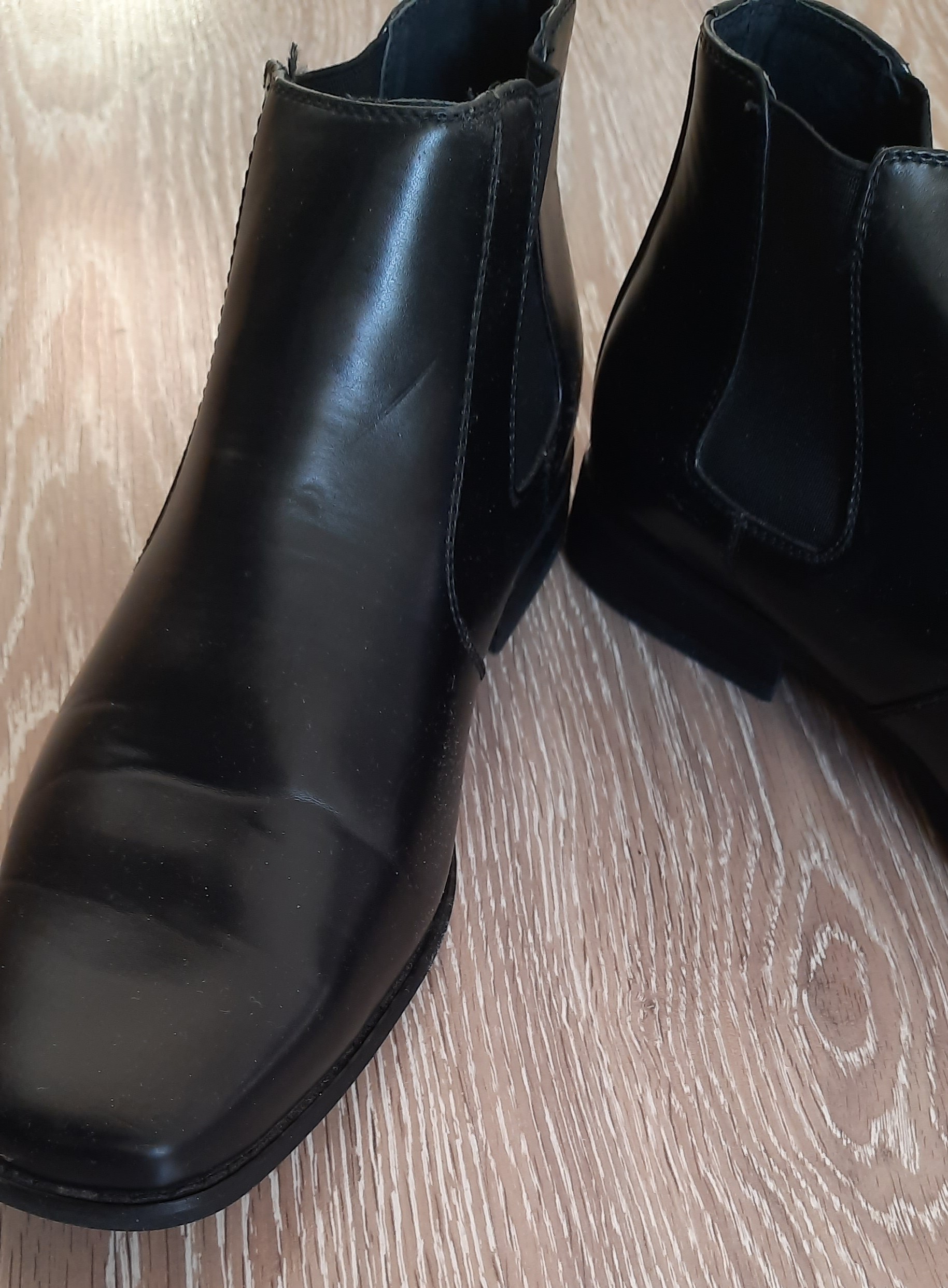 Këpucë Goor Formale – Elegante dhe Klasike