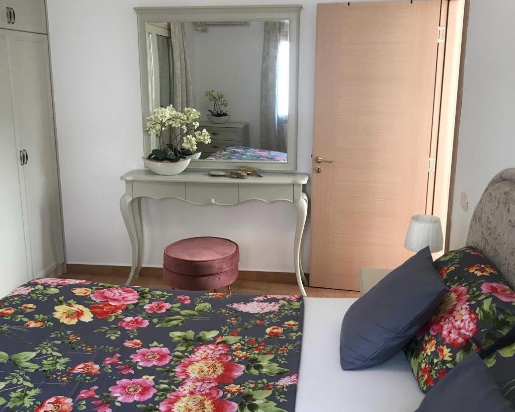 Jepet me qira Vile tek Kompleksi Diell ne zonen e Qerretit,K