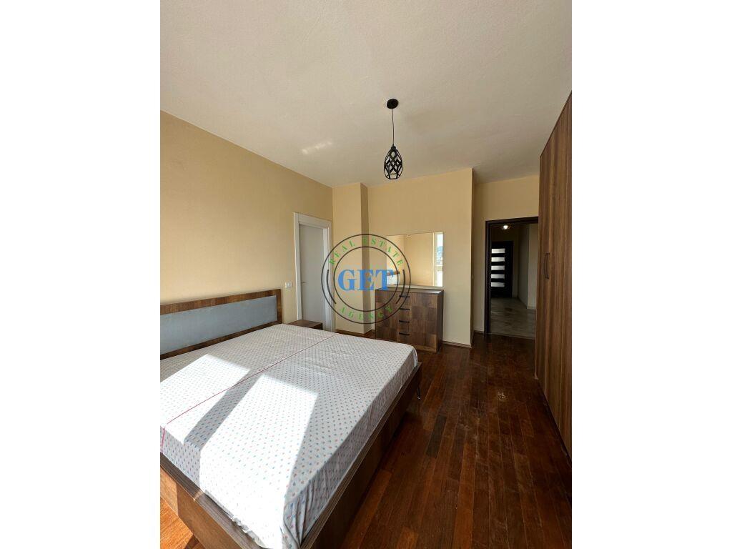 Qira, Apartament 3+1+2 Tualete,Ish-URT, Durres!