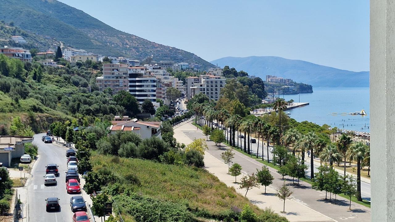 Shitet ap 2+1 prane Sunset Vlore