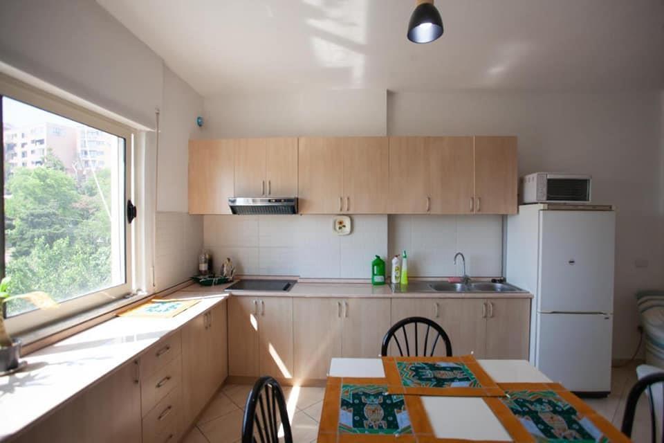 JEPET ME QERA APARTAMENT NE VOLLGA DURRES!