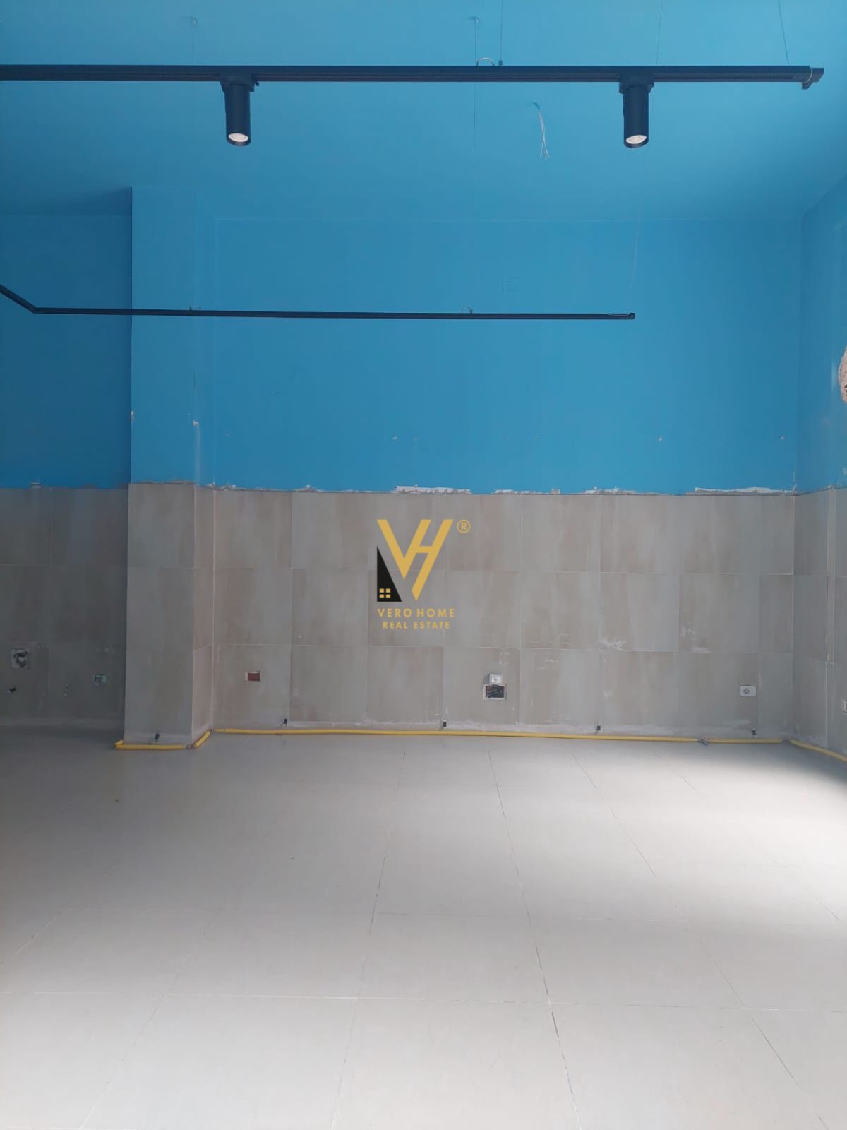 DYQAN 60 M2 ME QERA TE KOMUNA PARISIT 800 EURO