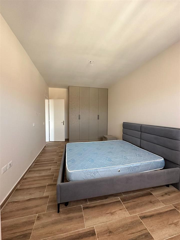 SHITET APARTAMENTI 1+1 TEK MALI I ROBIT,NE GOLEM!