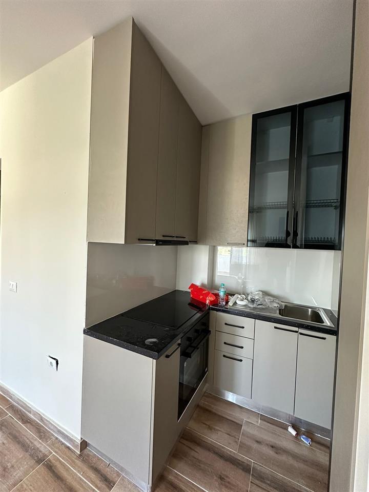 SHITET APARTAMENTI 1+1 TEK MALI I ROBIT,NE GOLEM!