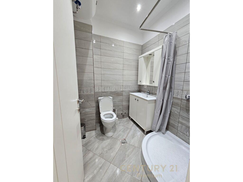 Qira Apartament 2+1+2 Kopshti Botanik Zoologjik €900