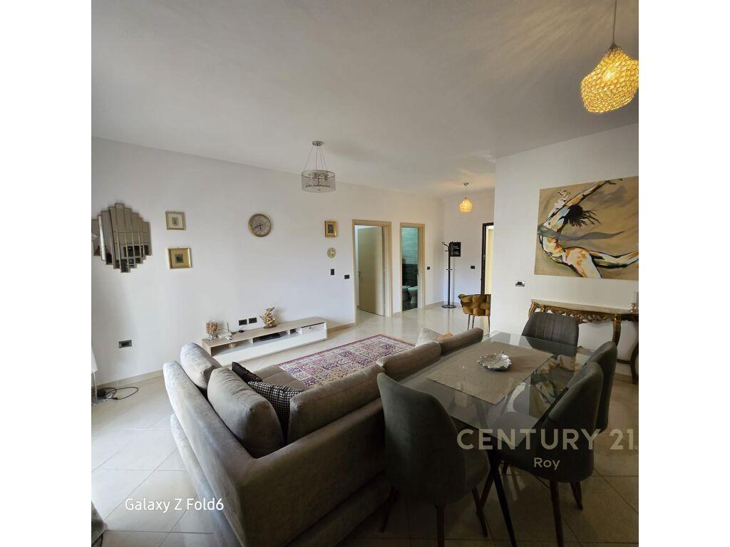 SHITET APARTAMENT 2+1+2 ME PAMJE DETI NE GOLEM 70M LARG PLAZ