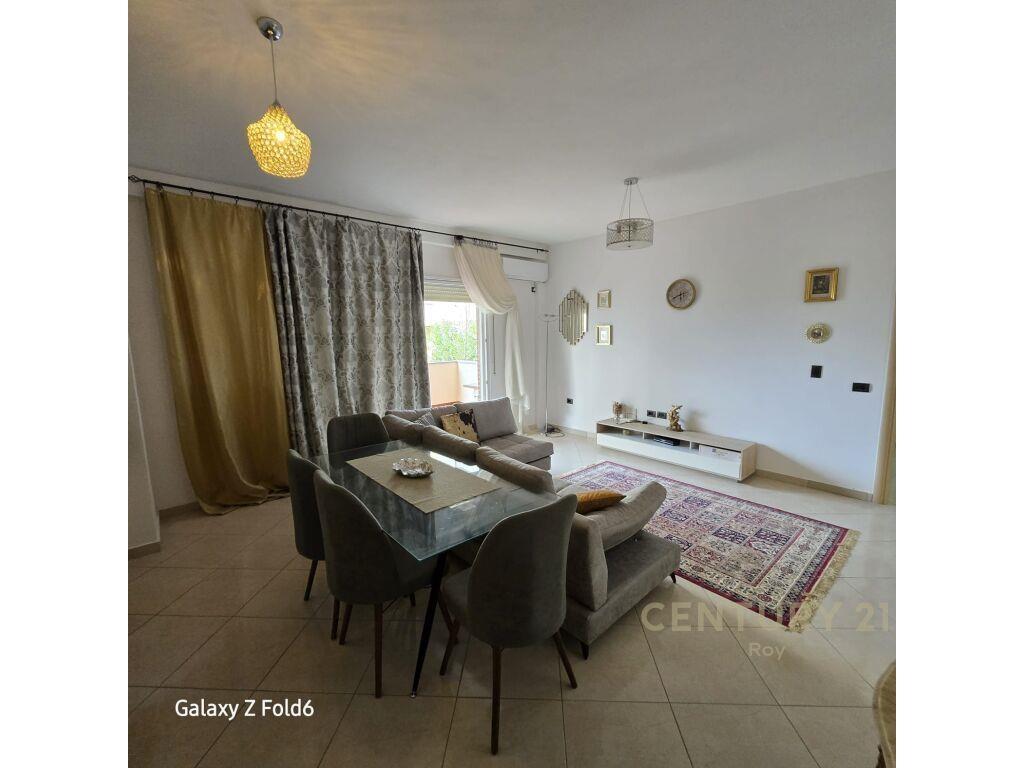 SHITET APARTAMENT 2+1+2 ME PAMJE DETI NE GOLEM 70M LARG PLAZ