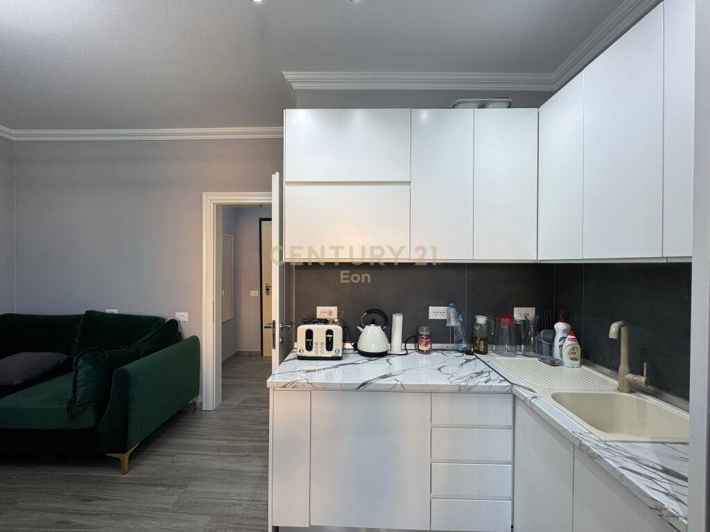 SHITET APARTAMENT 1+1 PAMJE DETI NE QERRET!