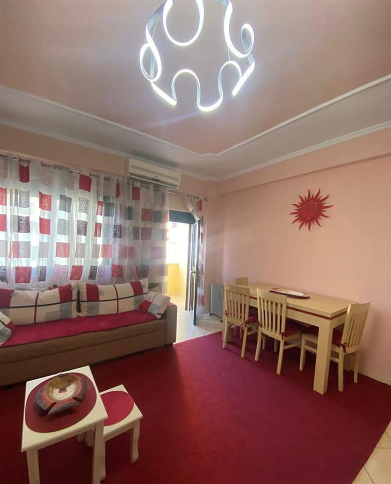 Shitet, Apartament 1+1, Iliria Plazh, Durres 80000 Euro