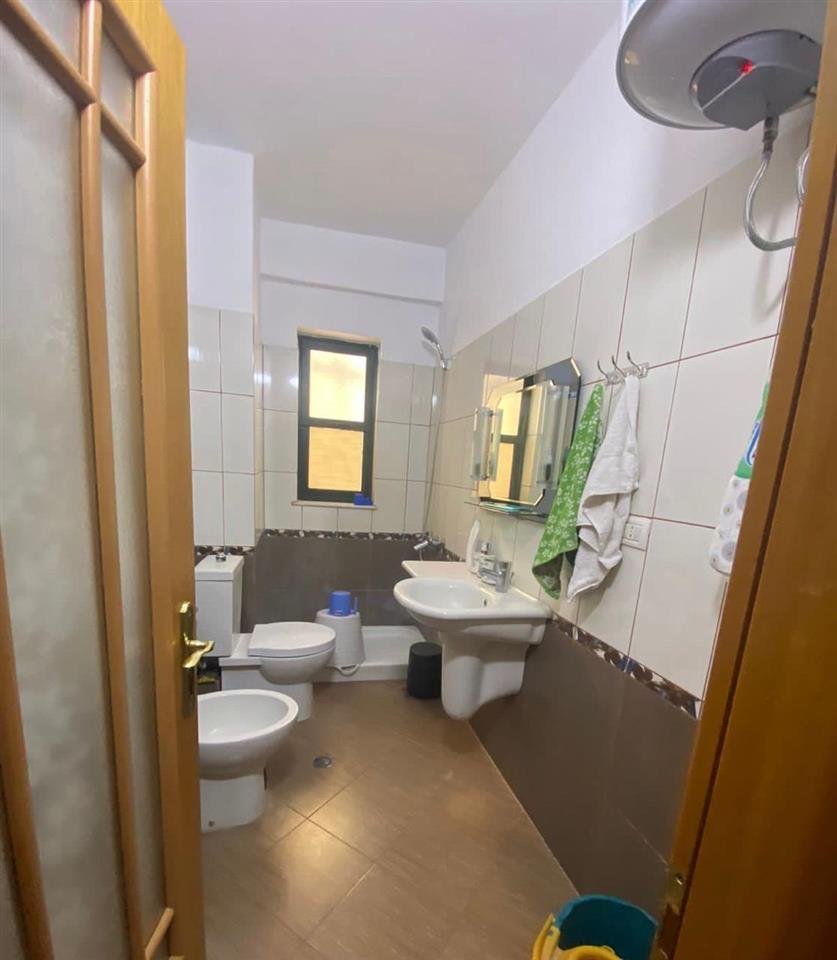 Shitet, Apartament 1+1, Iliria Plazh, Durres 80000 Euro