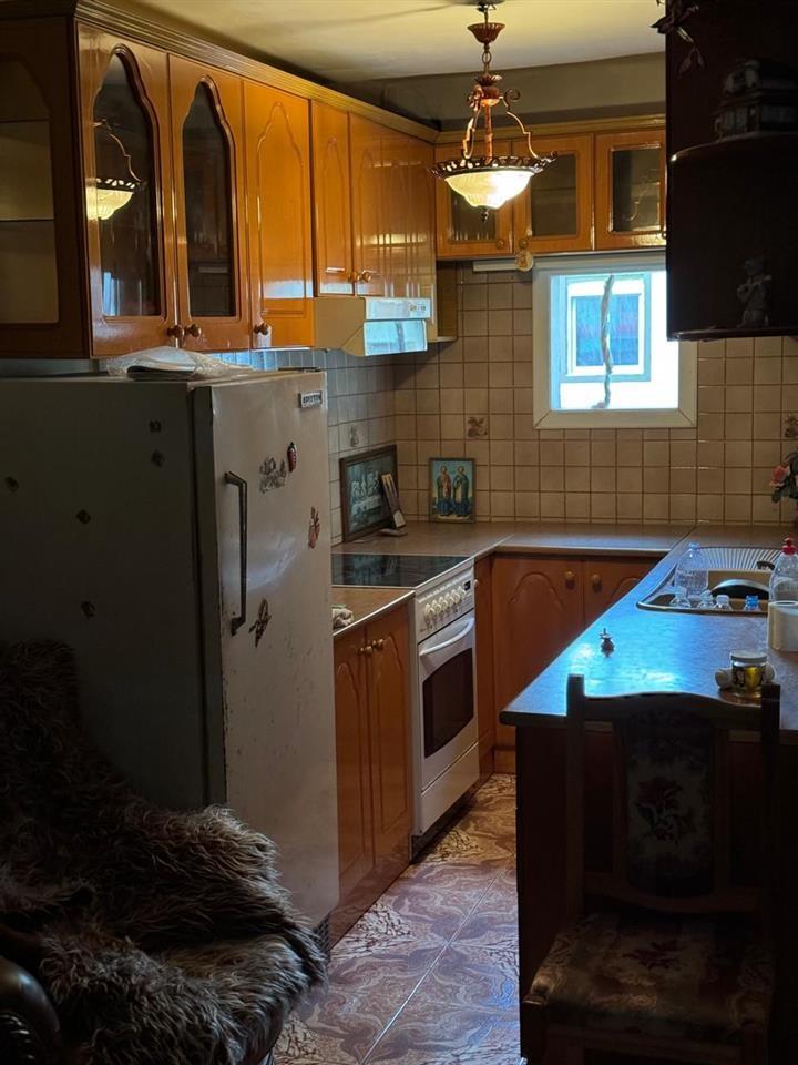 SHITET HRJA KATI – DYTE BANIM ME SIP – 56 M E MOBILUAR