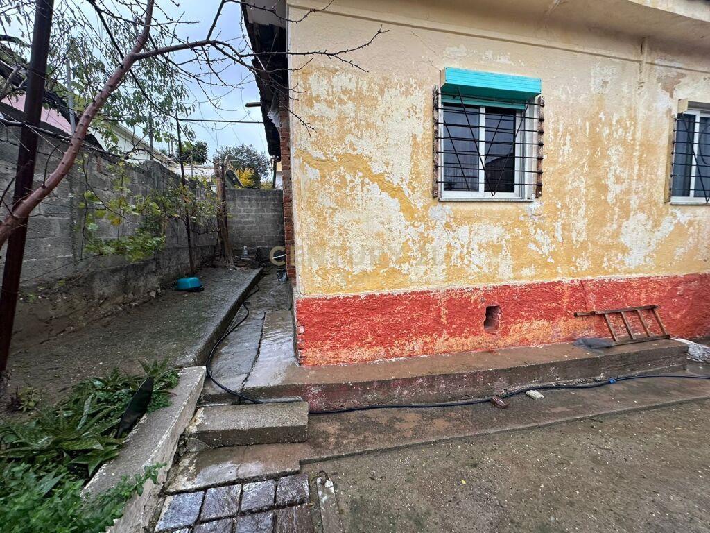 SHESIM SHTEPI PRIVATE ME 400M2 TRUALL DHE 105M2 NDERTIM