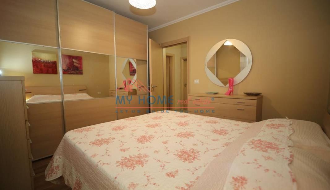 Apartament 2+1 Me Qira Pazari i Ri Tirane