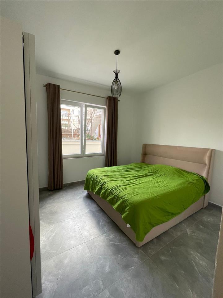 Vile per shitje| Eftali Koci