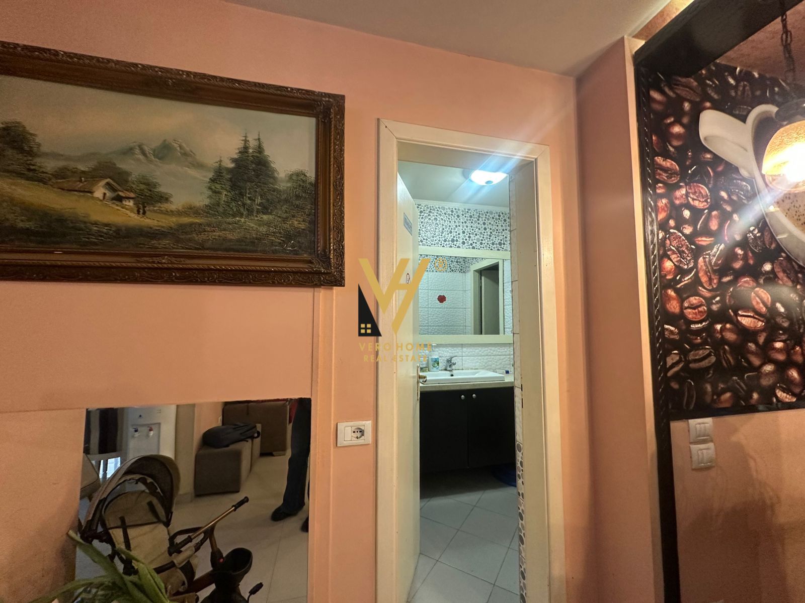 SHITET LOKAL 110 M2 TE RRUGA FORTUZI 288.400 EURO