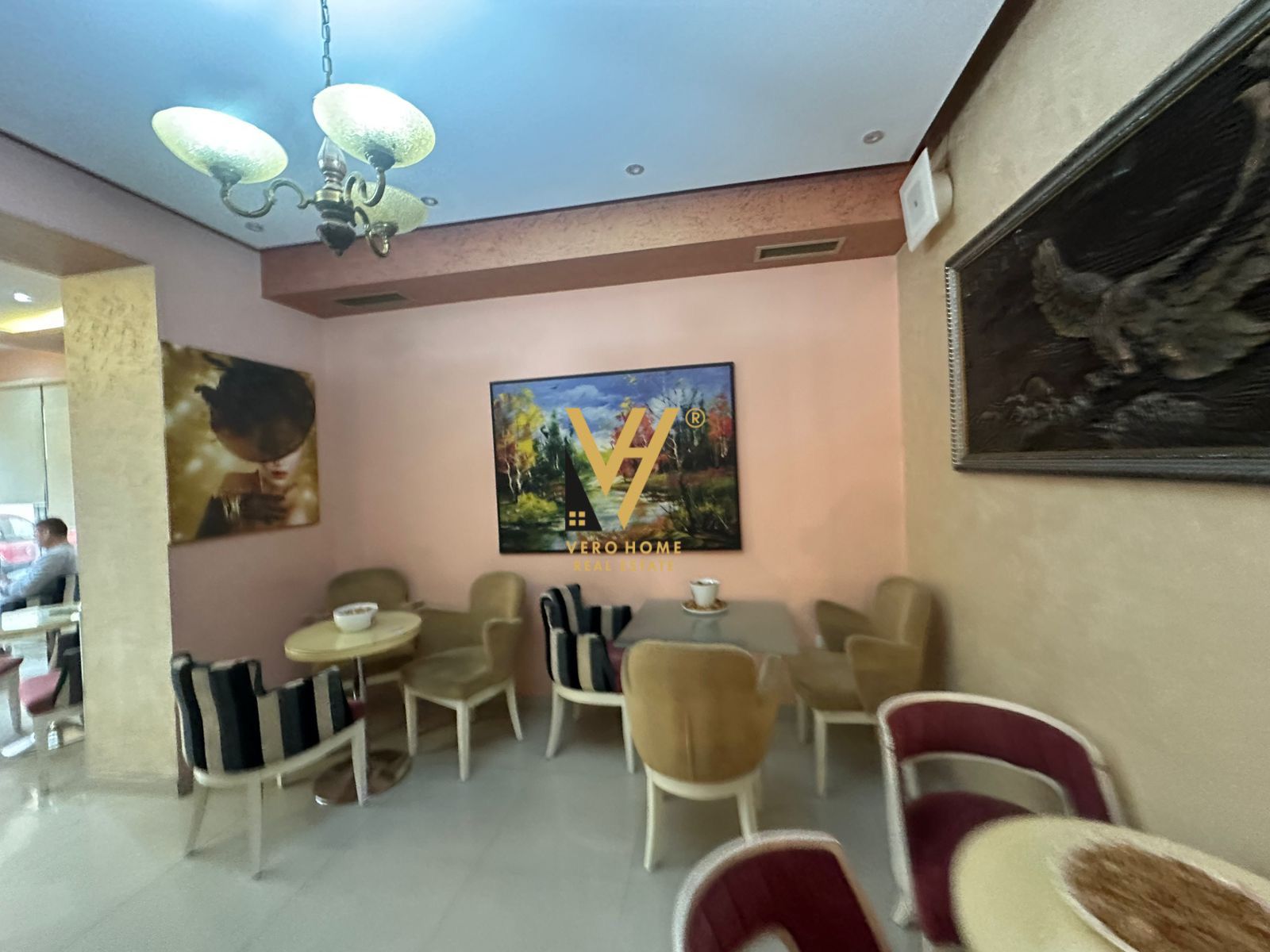 SHITET LOKAL 110 M2 TE RRUGA FORTUZI 288.400 EURO