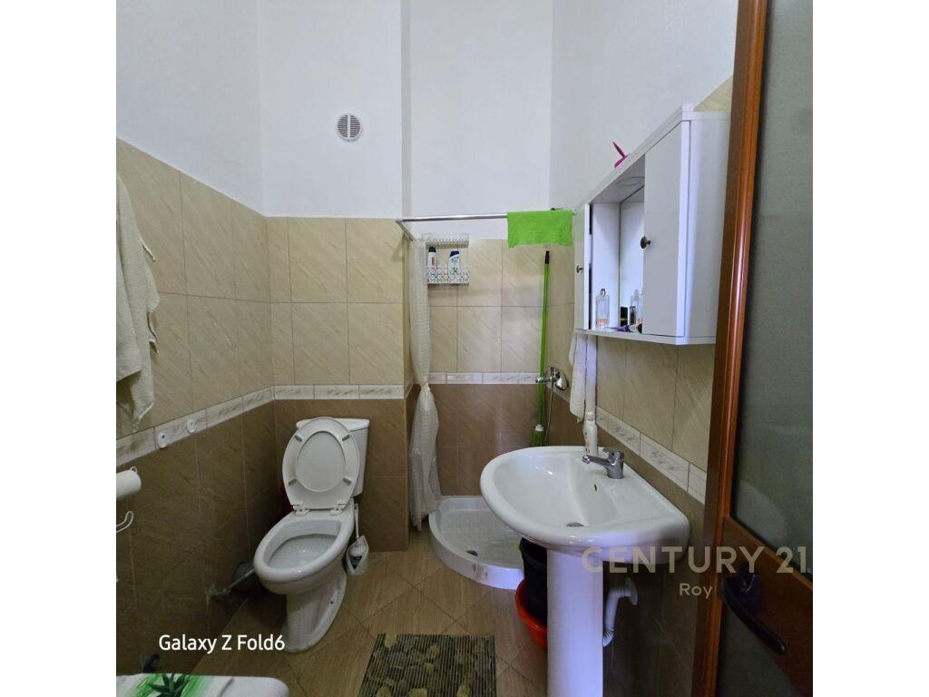 SHITET GARSONIERE E ADAPTUAR NE 1+1 + POST PARKIMI NE GOLEM