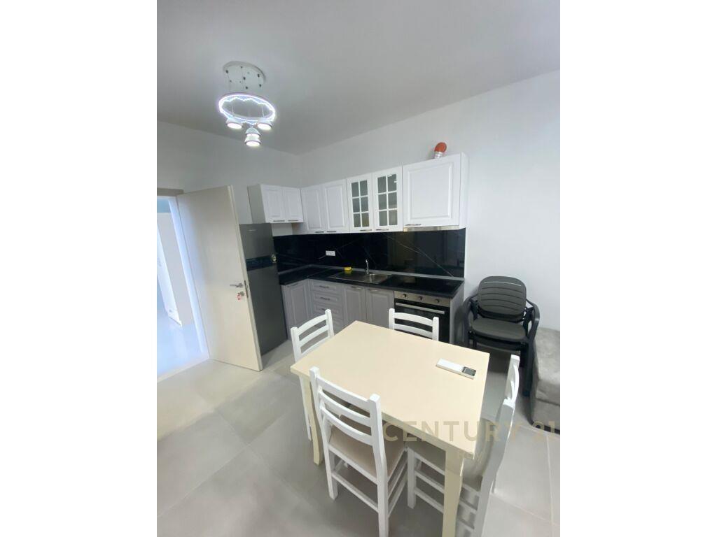 APARTAMENT1+1 ME QIRA NE GOLEM ME OBORR PER PARKIM!!!