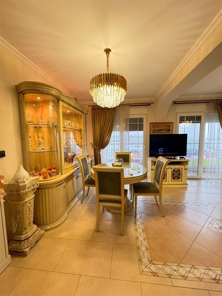 Apartament 3+1+2| Me pishine| Pamje deti