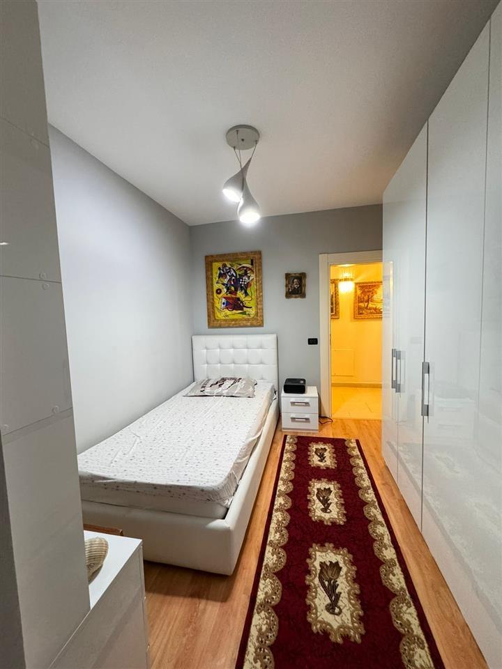 Apartament 3+1+2| Me pishine| Pamje deti