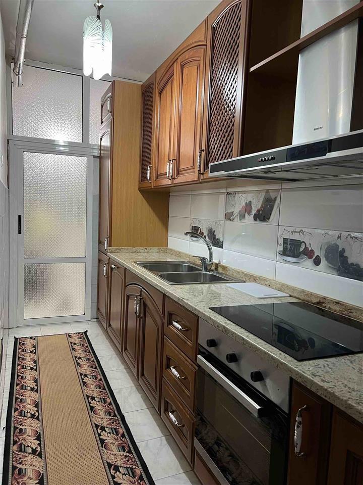 Jepet Apartamenti me qera 3+1