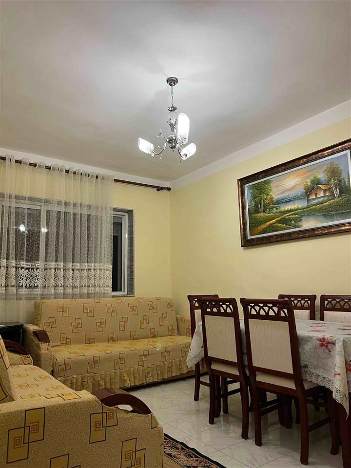 Jepet Apartamenti me qera 3+1