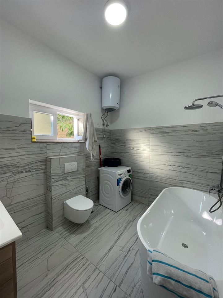 VILE DY KATESHE PER SHITJE!