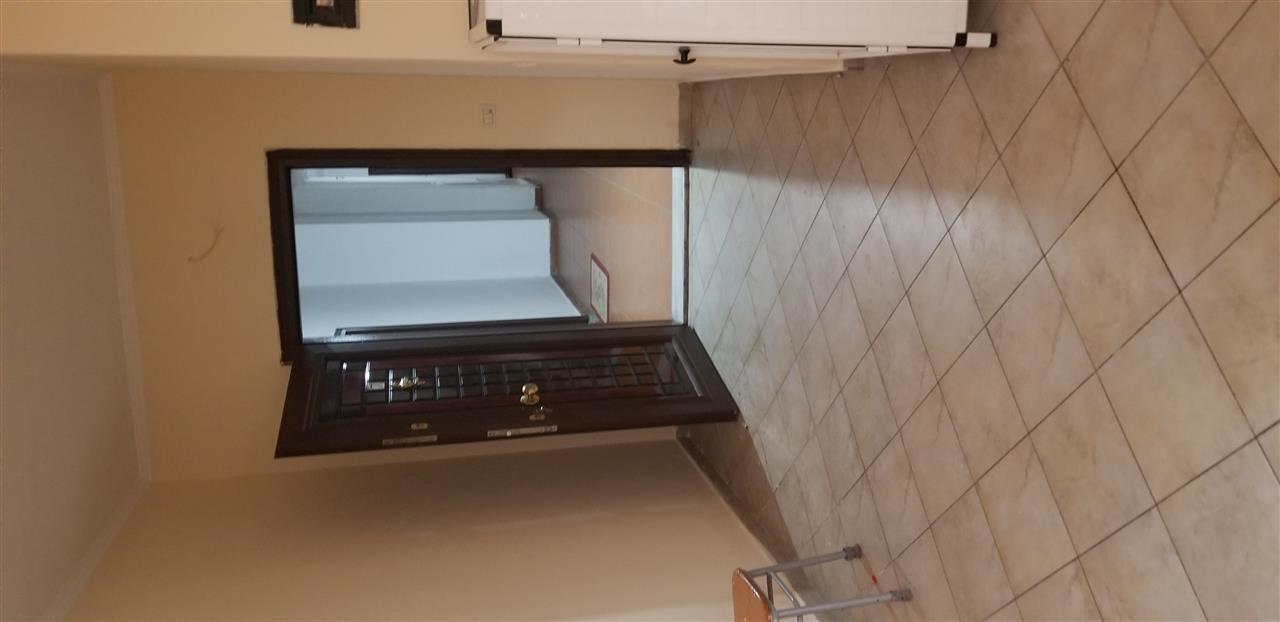 Jap apartament 2+1 te pa mobiluar ne Fresk.