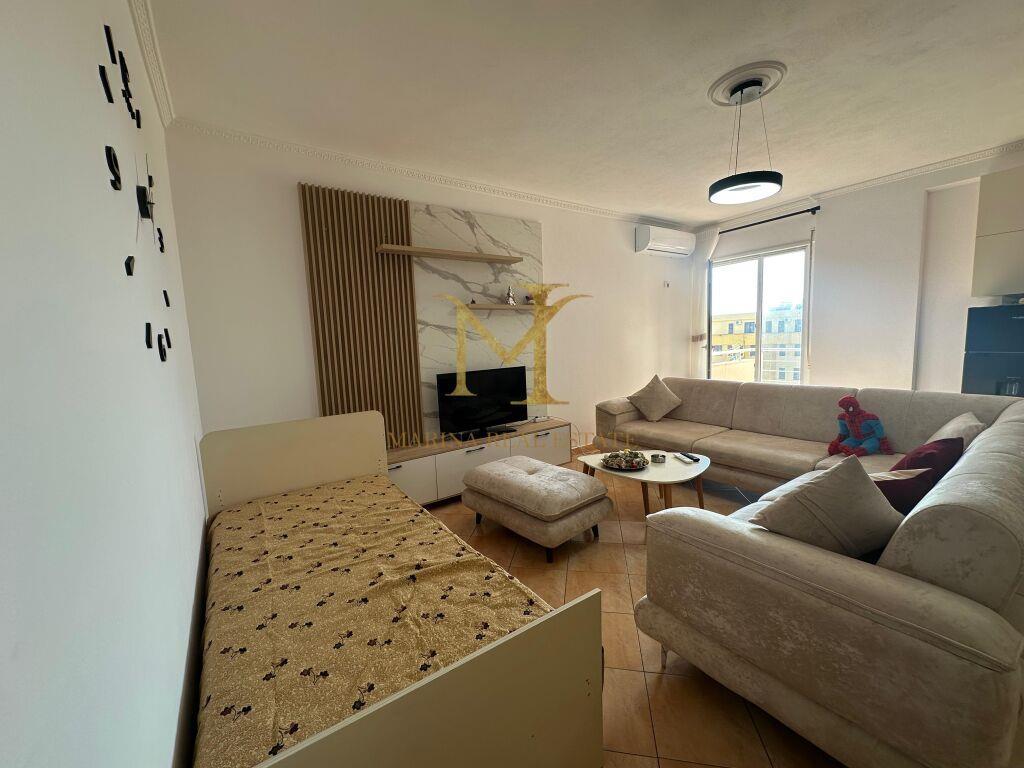 JEPET ME QERA APARTAMENT 1+1+2 NE PLAZH HEKURUDHA!