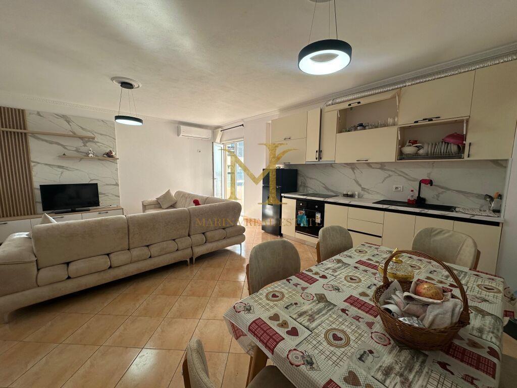 JEPET ME QERA APARTAMENT 1+1+2 NE PLAZH HEKURUDHA!