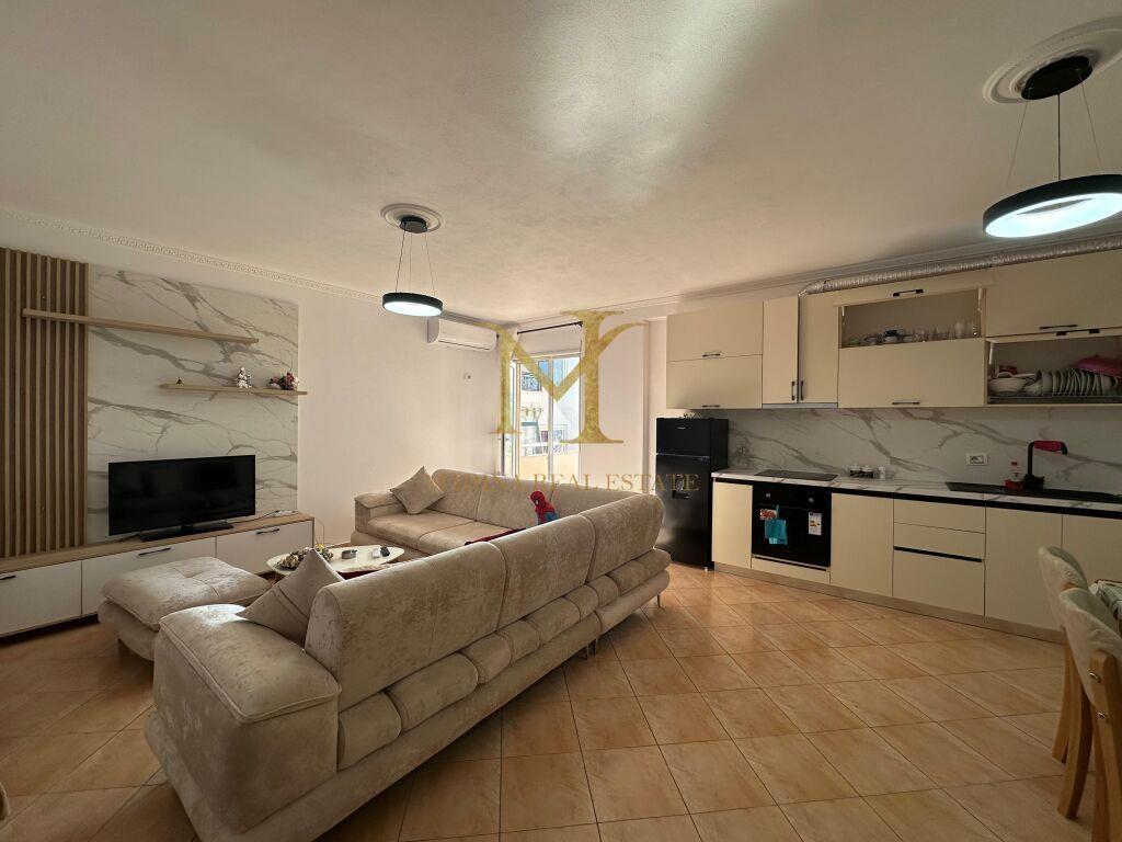 JEPET ME QERA APARTAMENT 1+1+2 NE PLAZH HEKURUDHA!