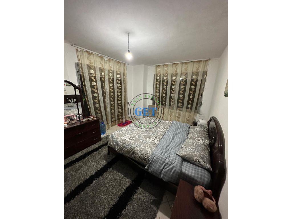 Shitet, Apartament 2+1 prane Spitalit, Durres