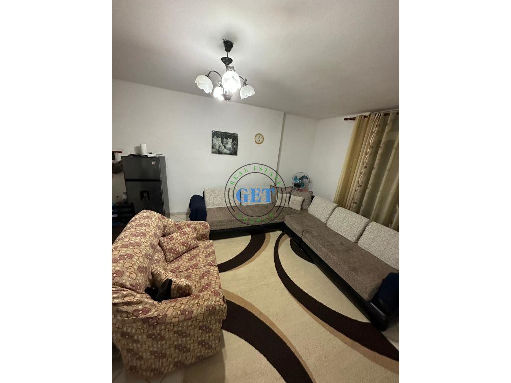 Shitet, Apartament 2+1 prane Spitalit, Durres