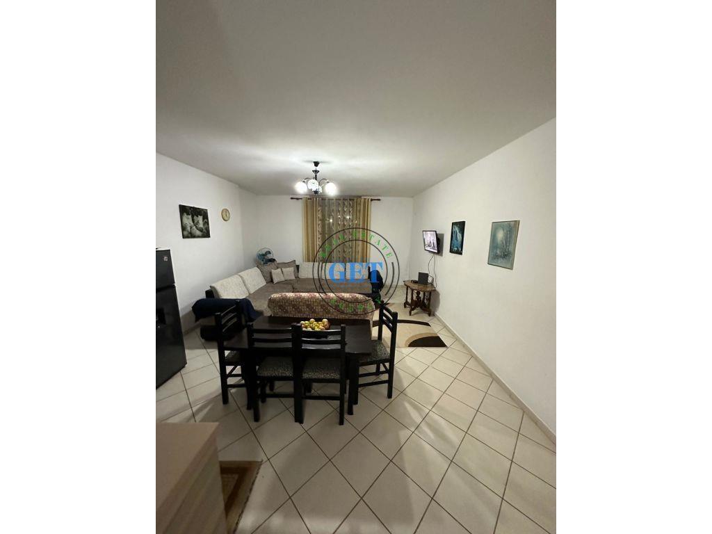 Shitet, Apartament 2+1 prane Spitalit, Durres