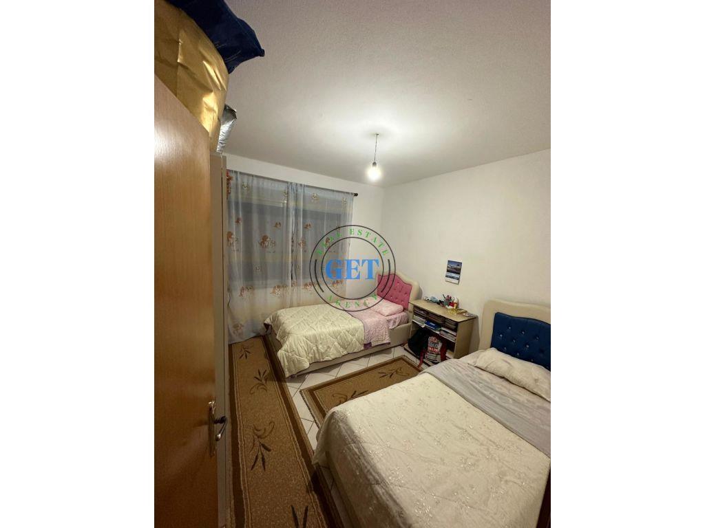 Shitet, Apartament 2+1 prane Spitalit, Durres