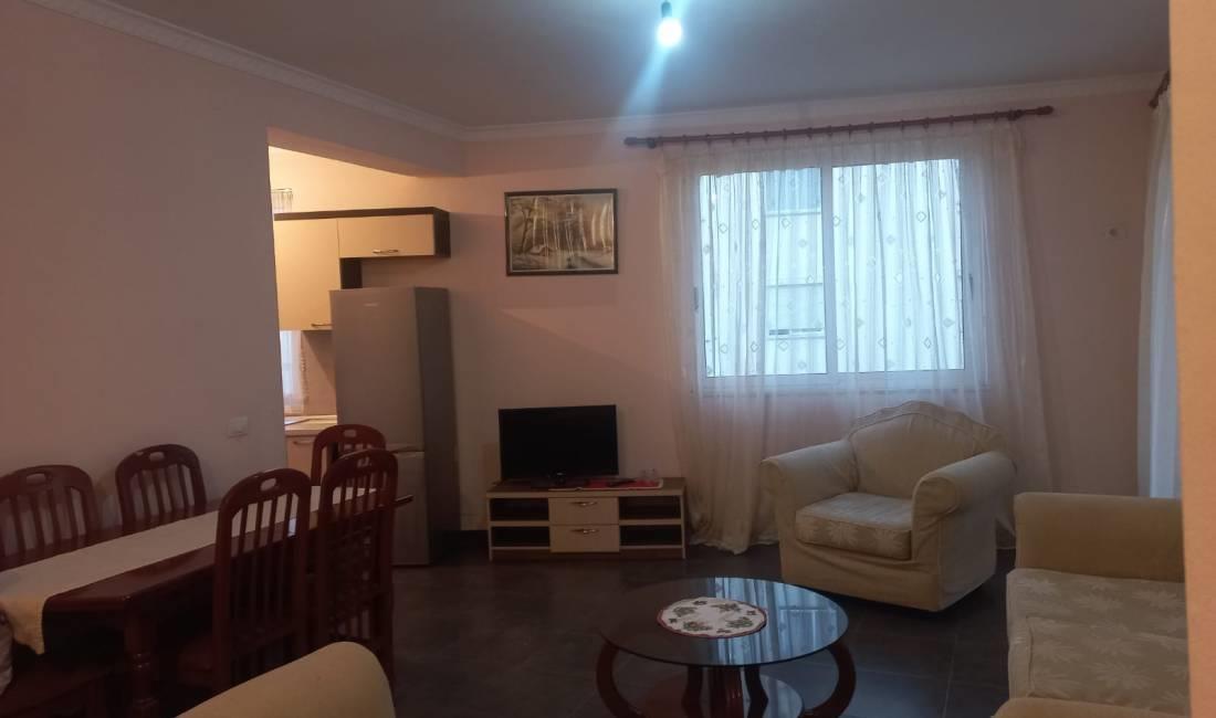 APARTAMENT ME QERA