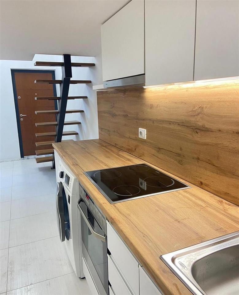 Shitet duplex ne Plazh