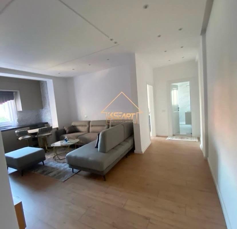 Apartament me Qira