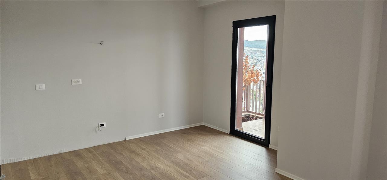 Qera, Apartament 2+1+Post Parkimi, Tirana Garden Building.