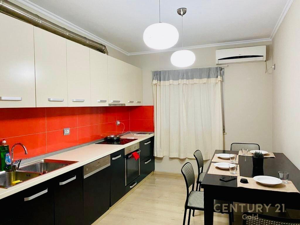 Qira Apartment 2+1+1 Vasil Shanto 550 € /Muaj