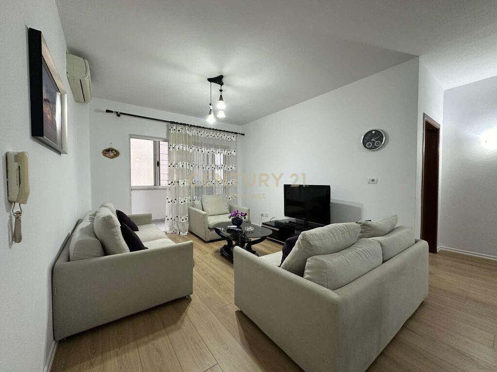 Qira Apartament 2+1+1 Stadiumi Dinamo €750