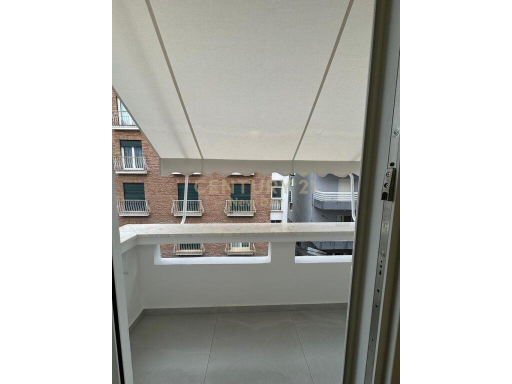 Apartament 1+1 me qira ne Qender te Durresit. Durrës, Alban