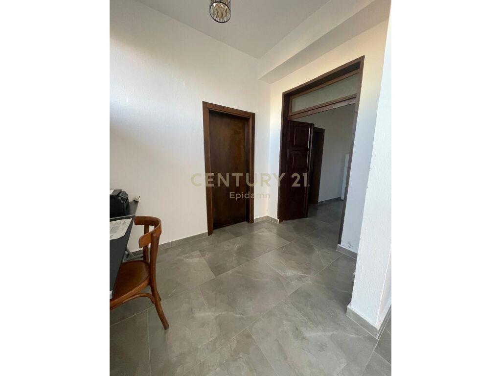 Apartament 2+1 për Qira te Gjykata në Durrës – 300€ | 47 m²