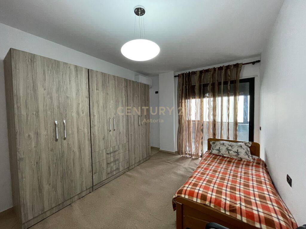 APARTAMENT 2+1+2 ME QIRA, UNAZA E RE, ASTIR