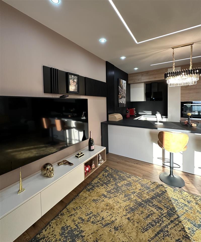 Shitet apartament Skele Vlore