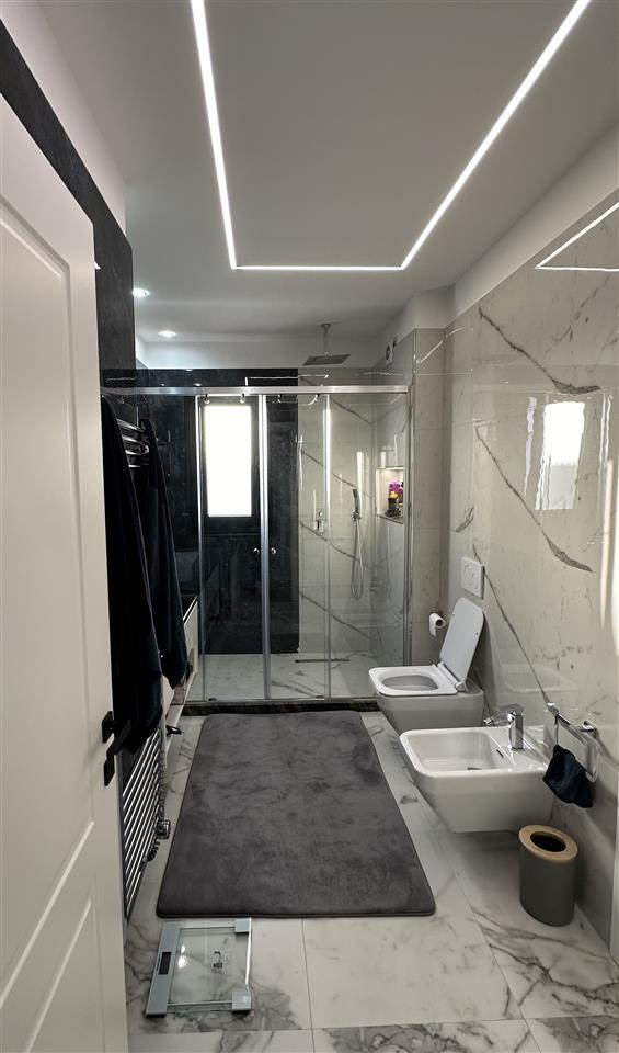 Shitet apartament Skele Vlore