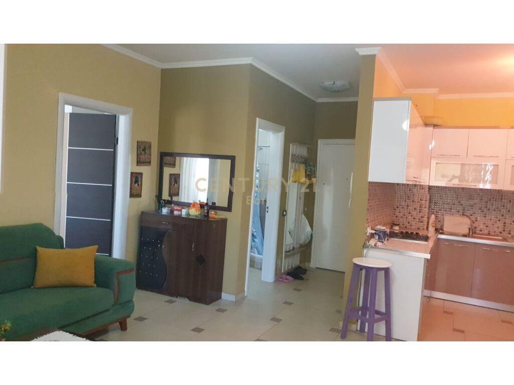 JEPET APARTAMENT 1+1 ME QERA NE PLAZH ILIRIA!