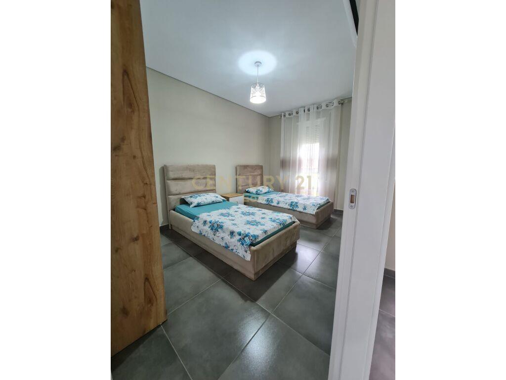 JEPET ME QIRA APARTAMENT 2+1 ME OBORR NE SAN PIETRO! ( SEZON